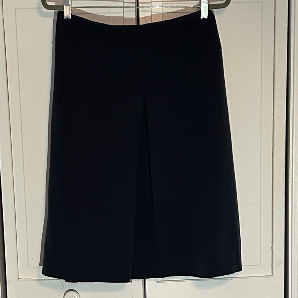 Ann Taylor navy blue mid length skirt size 14